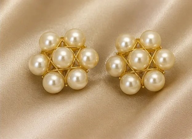 Tara Fashion Golden Wire Mesh Pearl Flower Stud Earrings